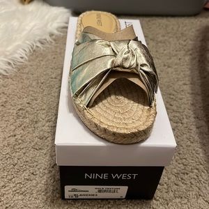 Nine West Gold slide espadrilles Sz 10